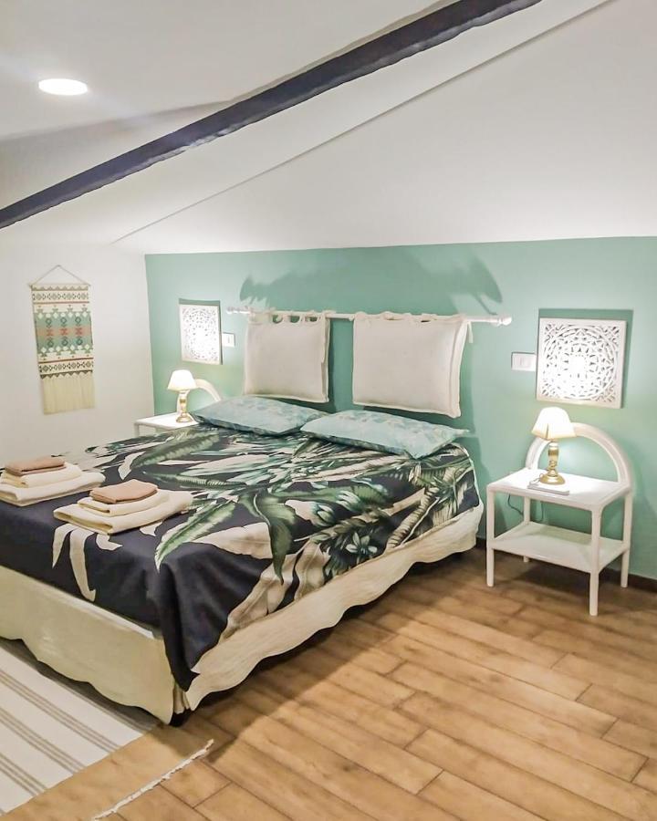 Lavinia's Sweet Holiday home